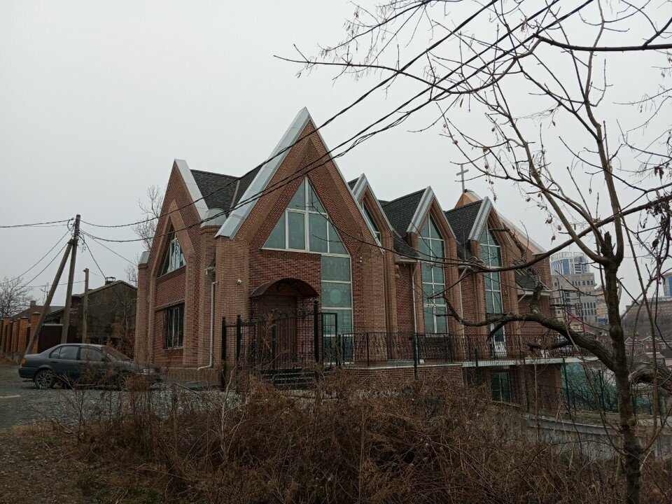 Protestant church Христианская пресвитерианская церковь Дальневосточная, Vladivostok, photo