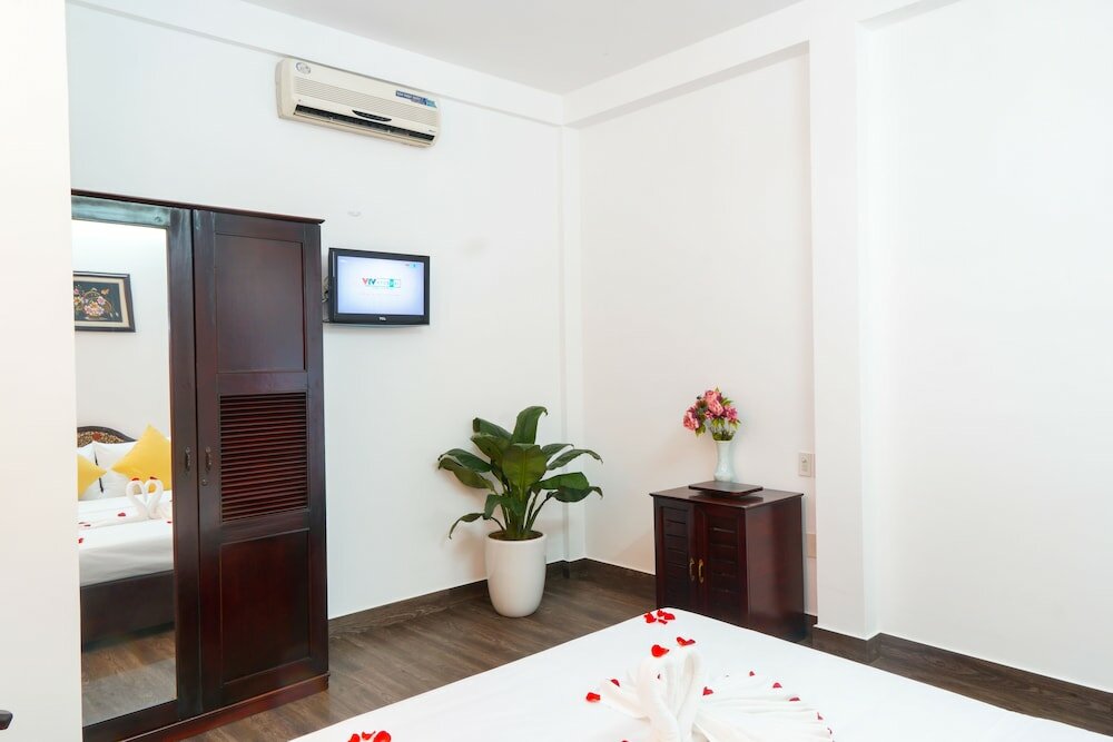 Фото Hue Royal Hotel