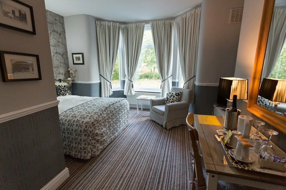 Hotel The Ascott, England, photo