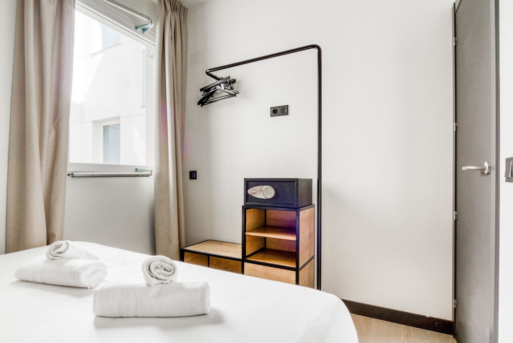 Фото Limehome Madrid Calle de la Madera