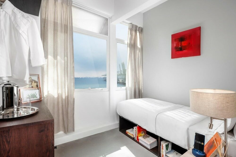 Фото Cooliv Waterfront