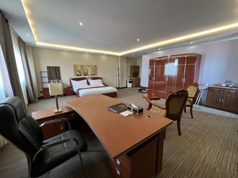 Фото 2000 Hotel Downtown Kigali