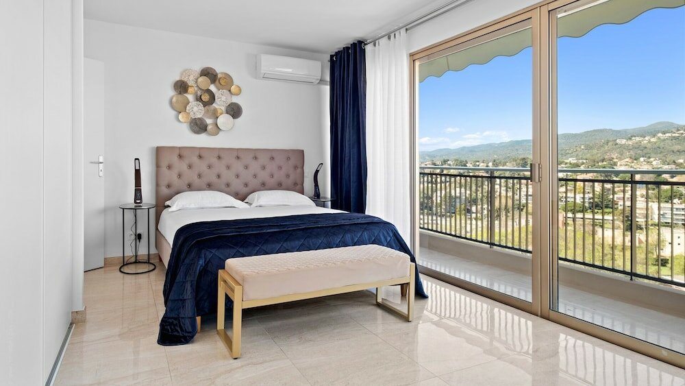 Фото Cannes Marina Residence