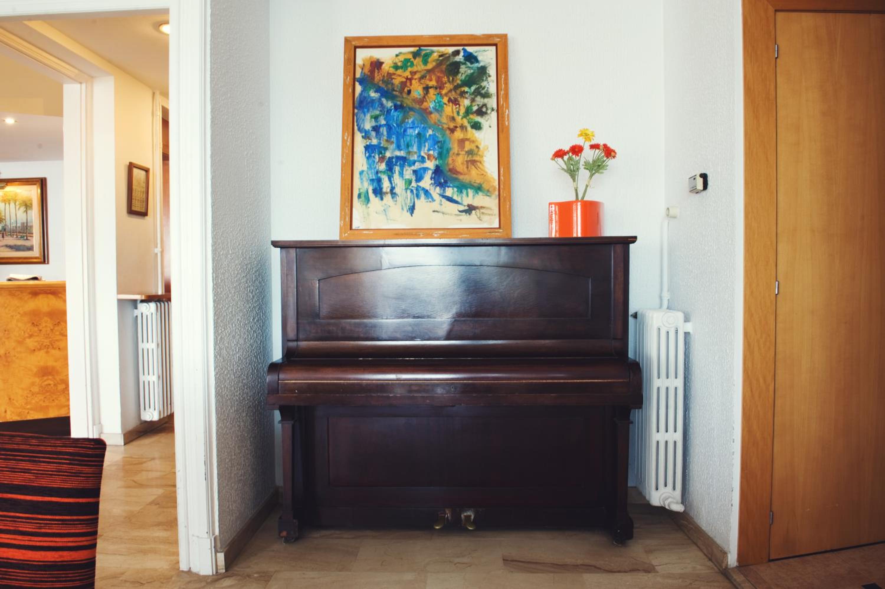 Фото Hotel Miramar Badalona