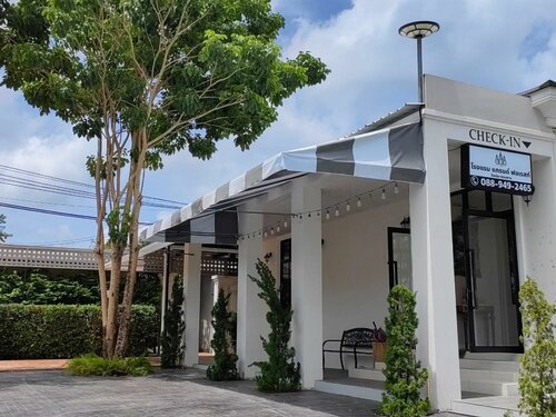 Гостиница New Samedngam Resort в Чантхабури