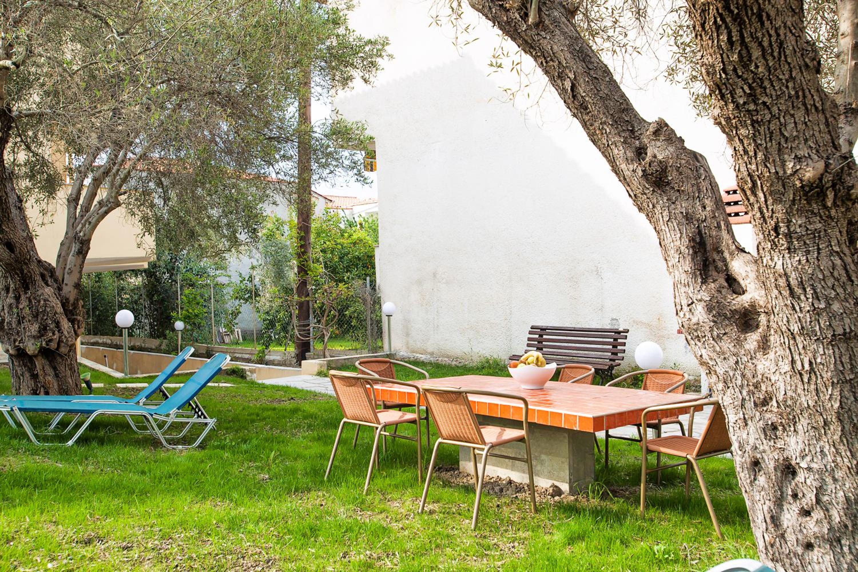 Фото Lemon Garden Villa