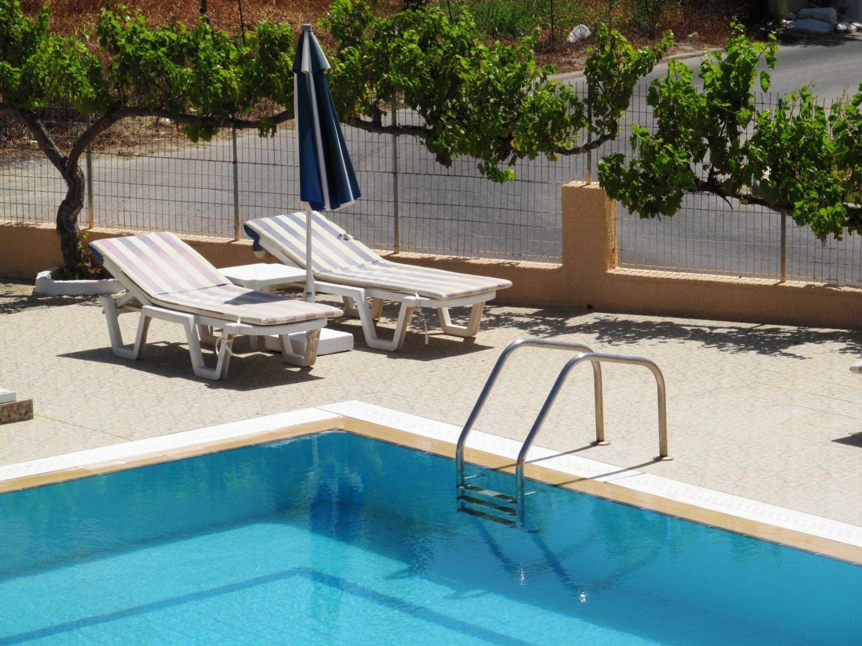 Фото Paraschos Studios