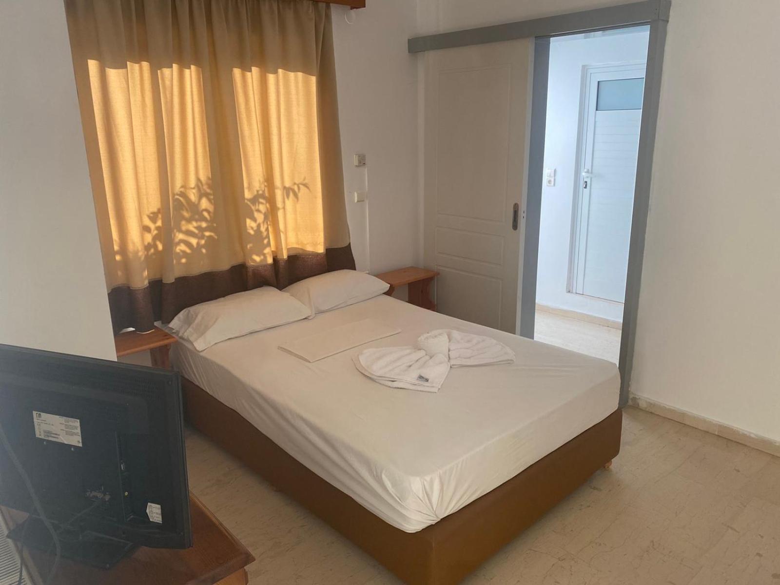 Фото Eleni Palace