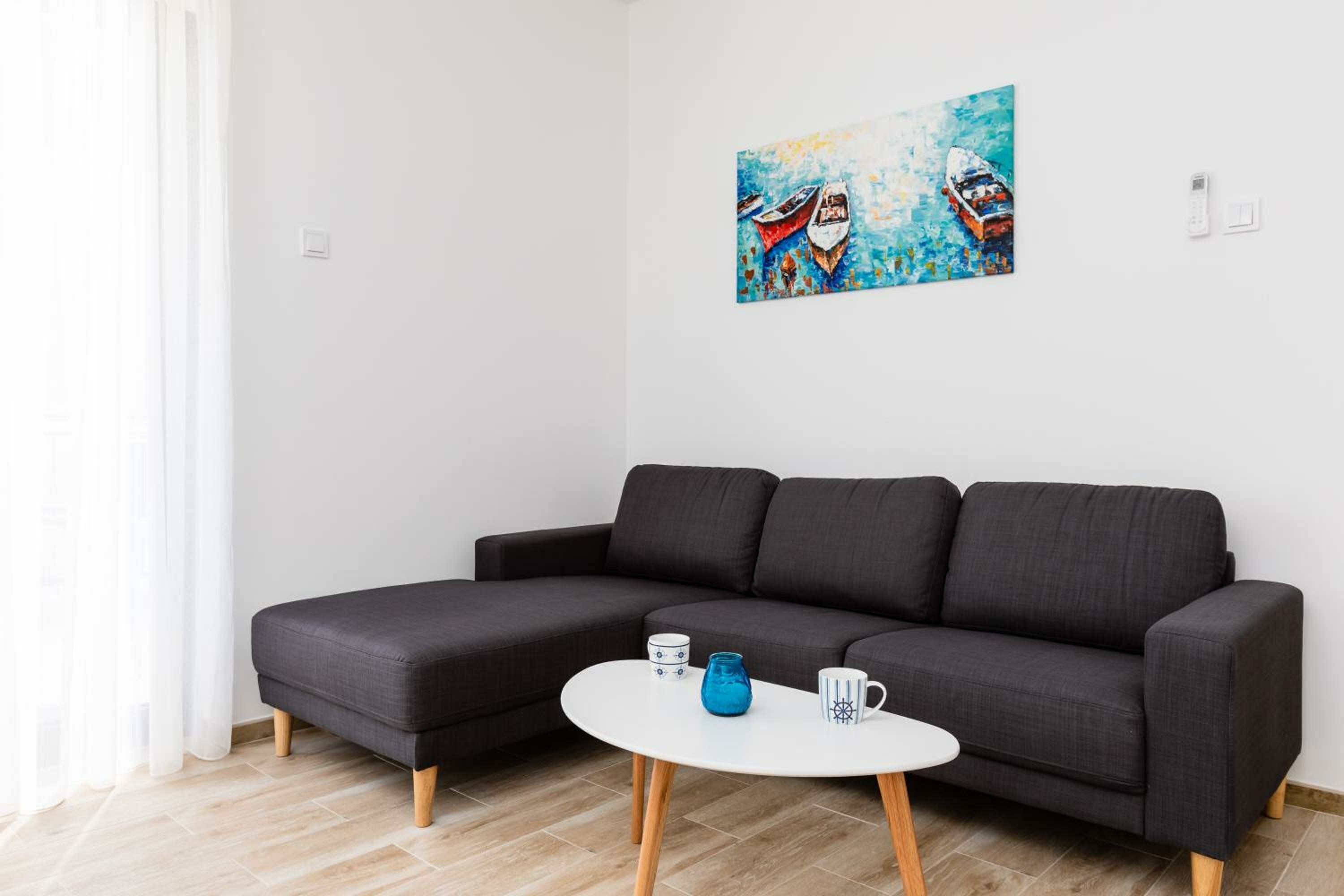 Фото Apartments Miramar