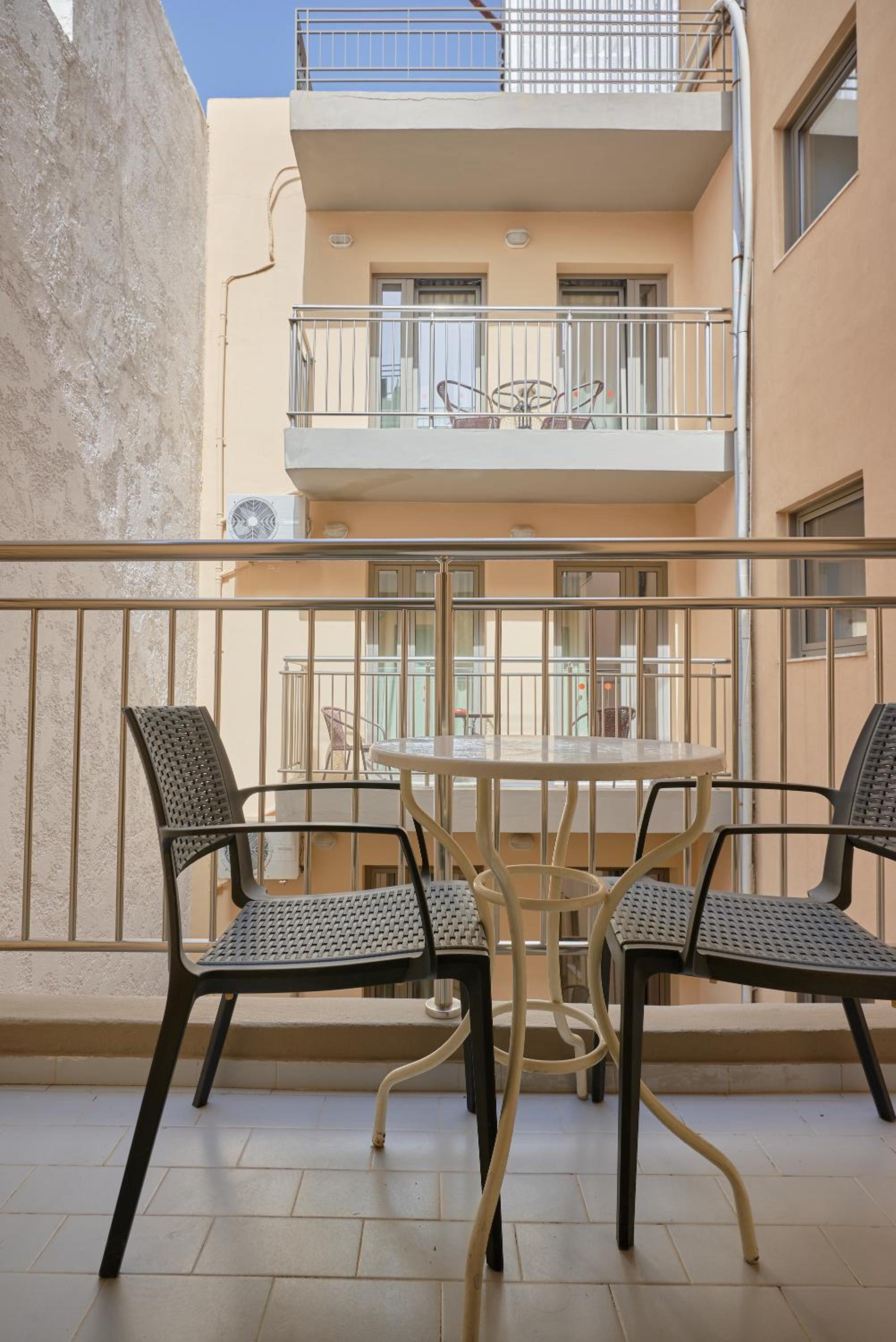 Фото Acropolis Apartments