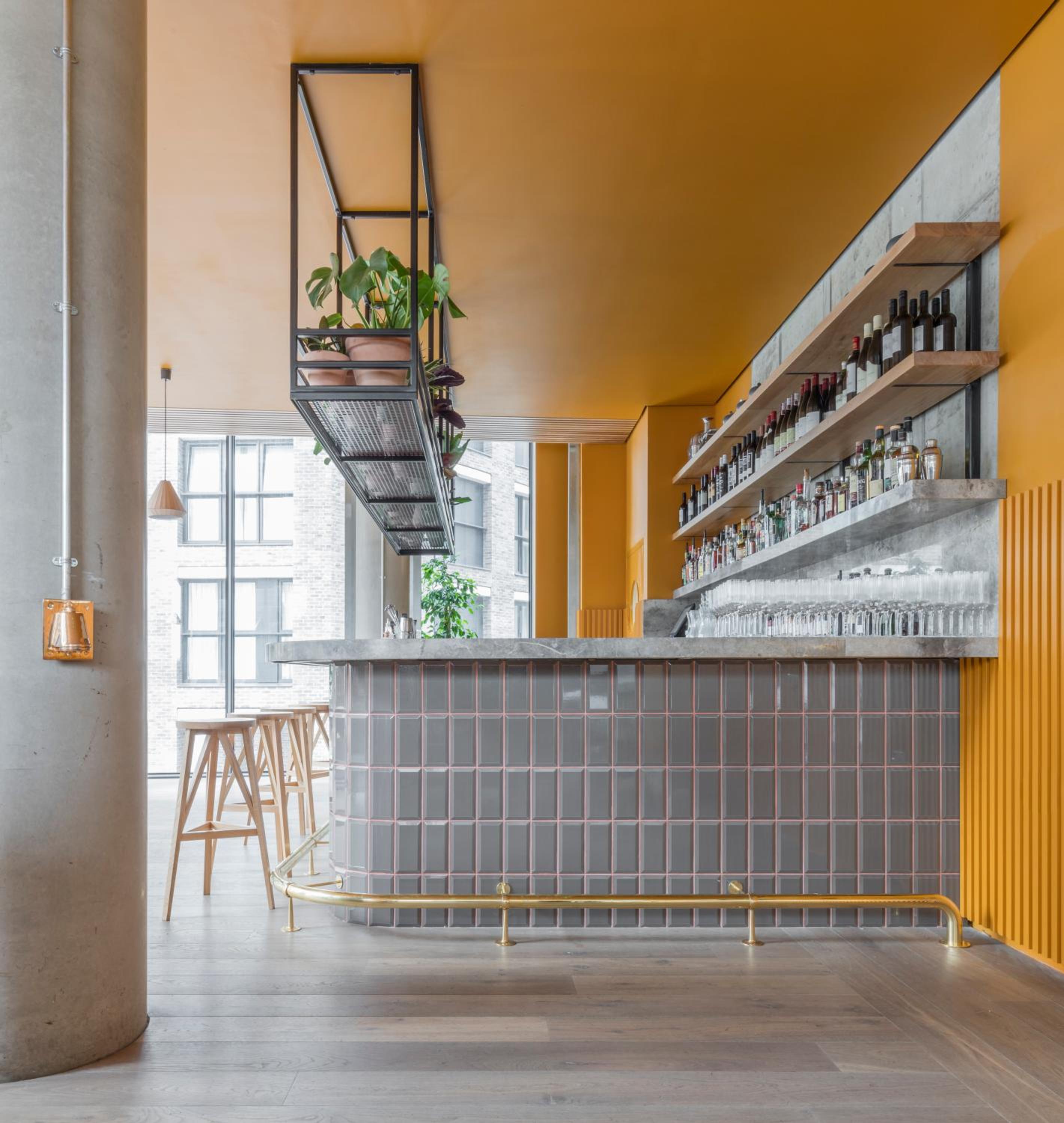 Фото Leman Locke