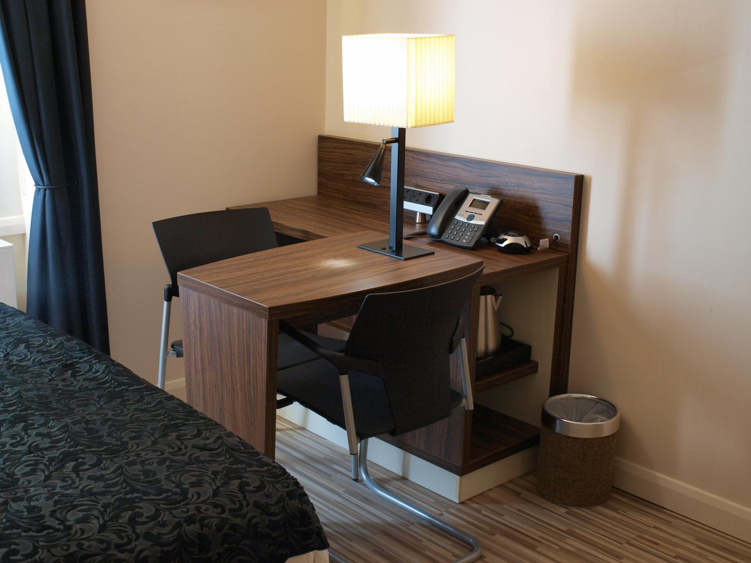 Фото Simply Rooms & Suites
