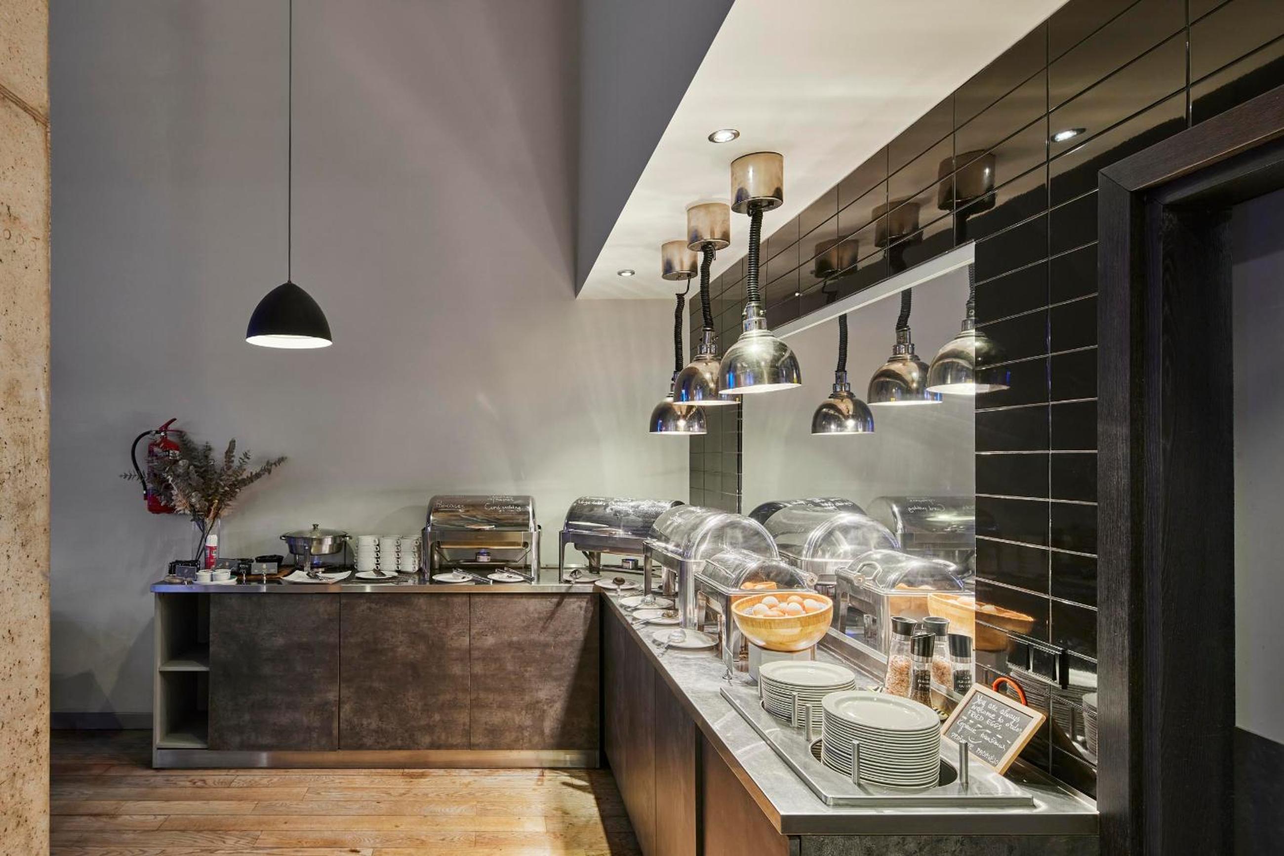 Фото Comfort Hotel Lt