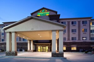 Гостиница Expressway Suites Fargo