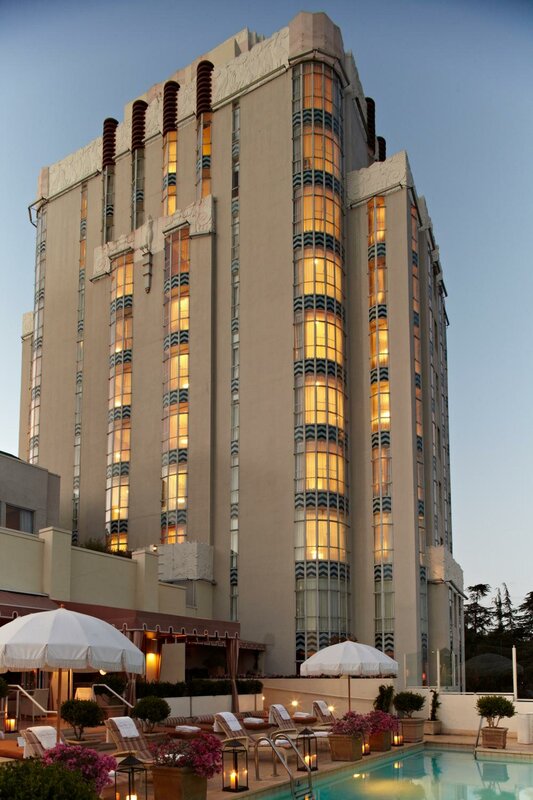 Гостиница Sunset Tower Hotel