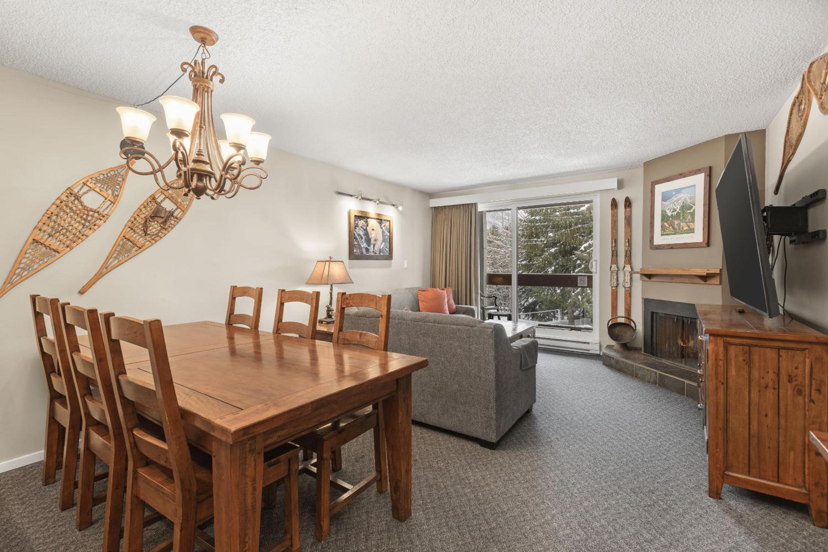 Фото Tantalus Resort Lodge