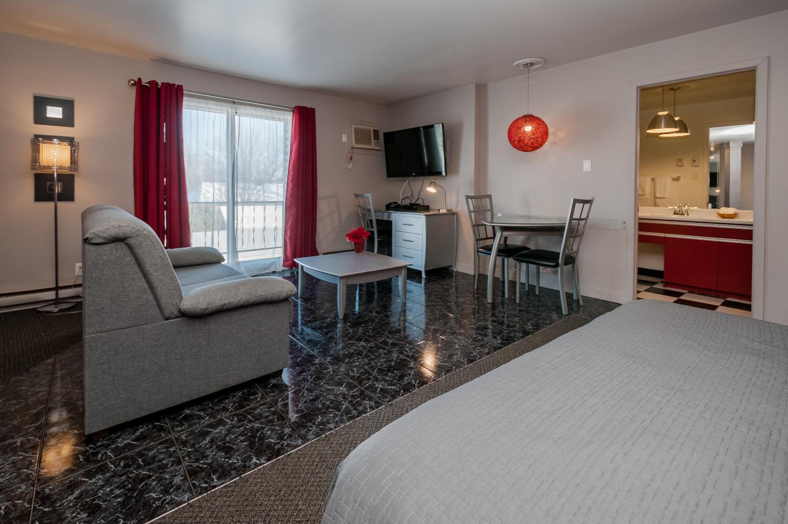 Фото Hotel & Suites Monte-Cristo