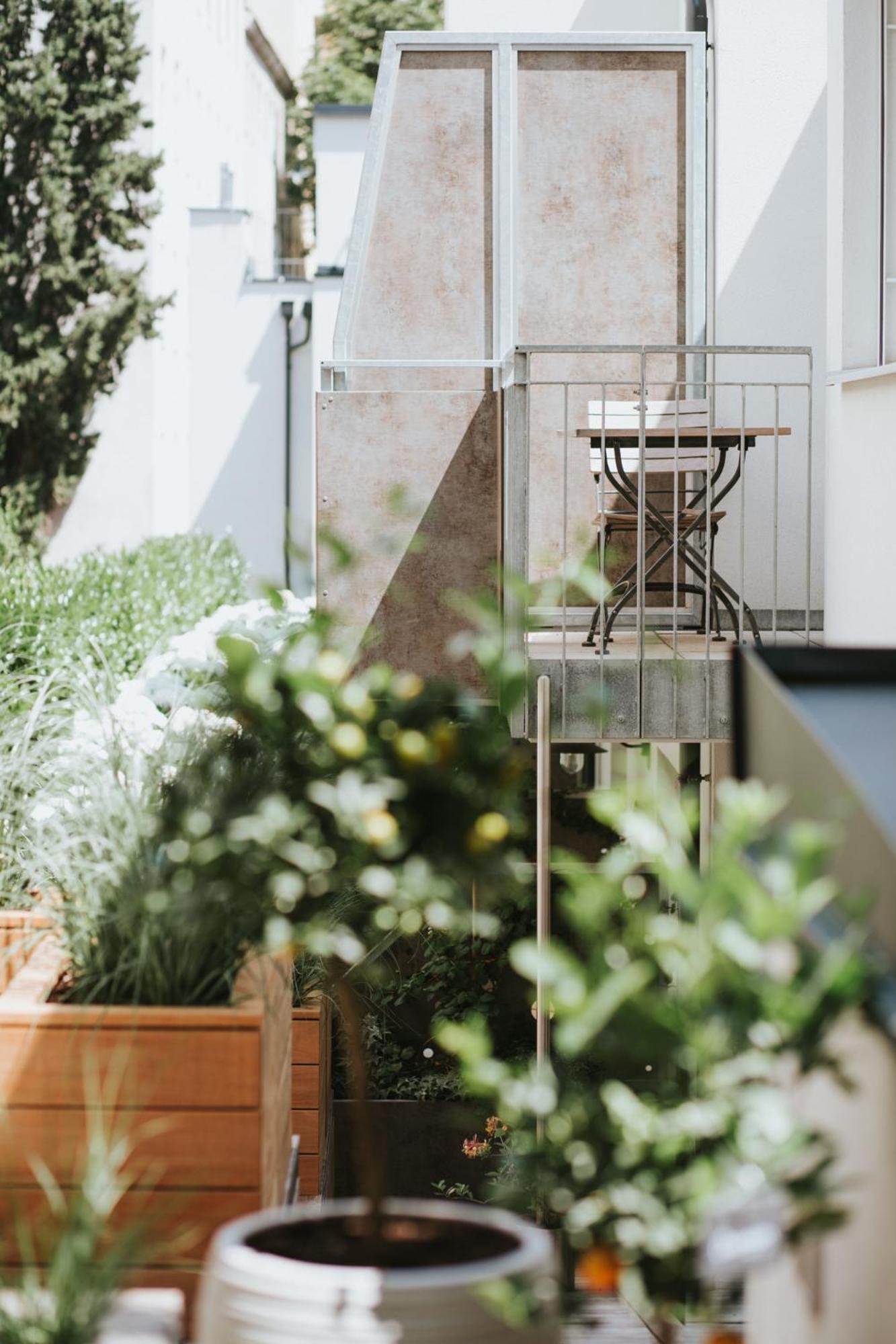 Фото Parks 73 The TownHouse Hotel