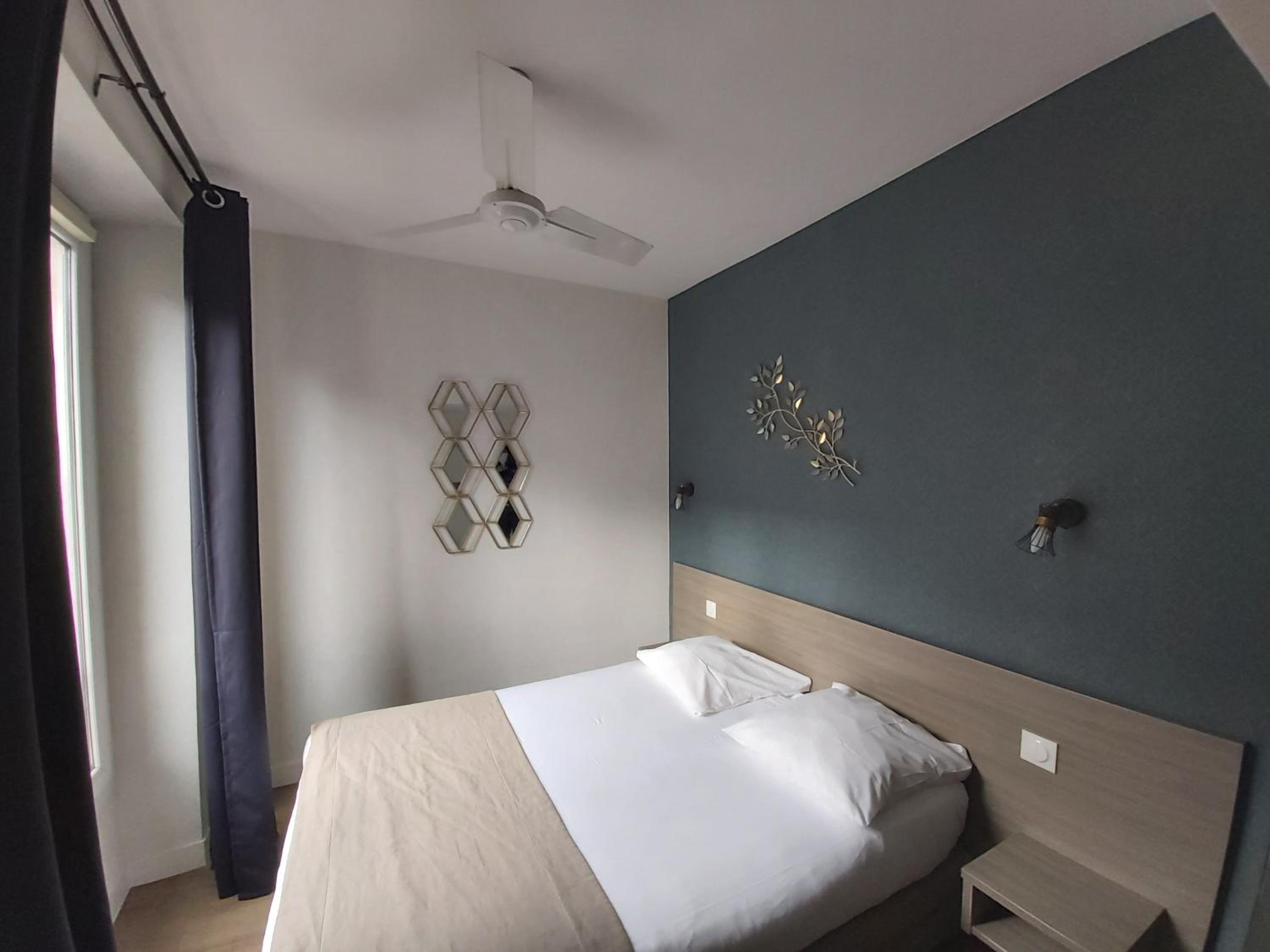 Фото Hotel Eiffel Kensington