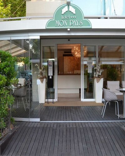 Гостиница Hotel Mon Pays в Риччоне