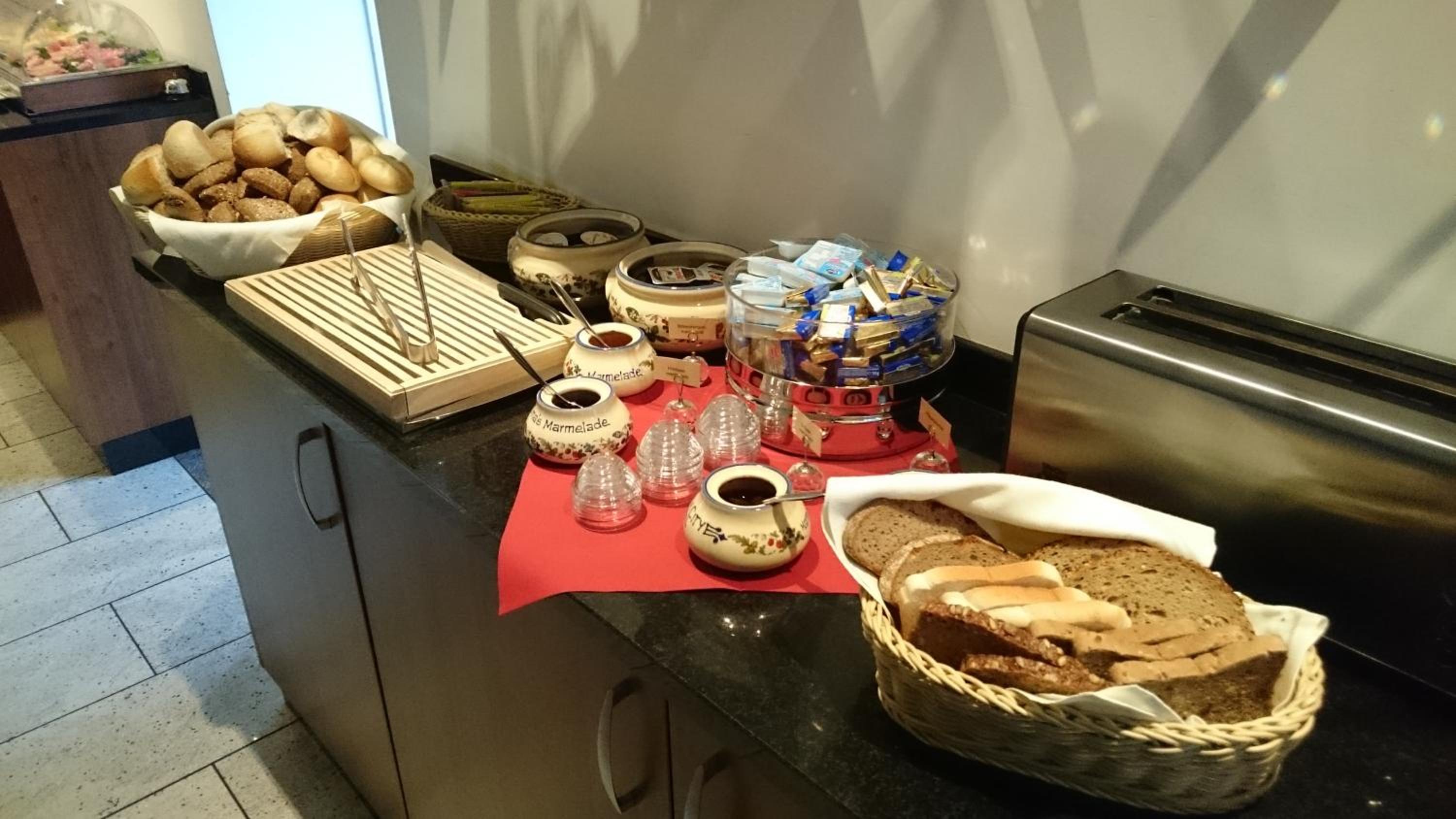 Фото Arena City Hotel