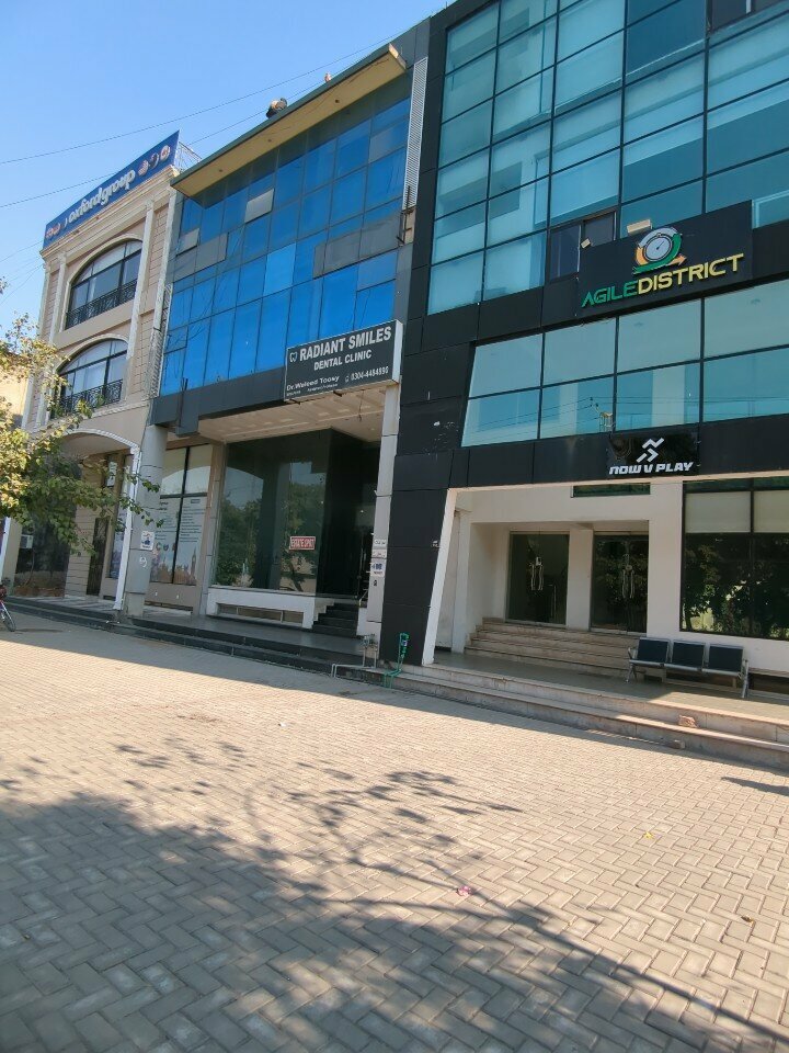 Dental clinic Radiant Smiles, Lahore, photo