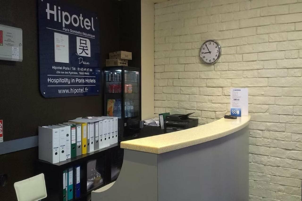 Фото Hipotel Paris Gambetta Republique