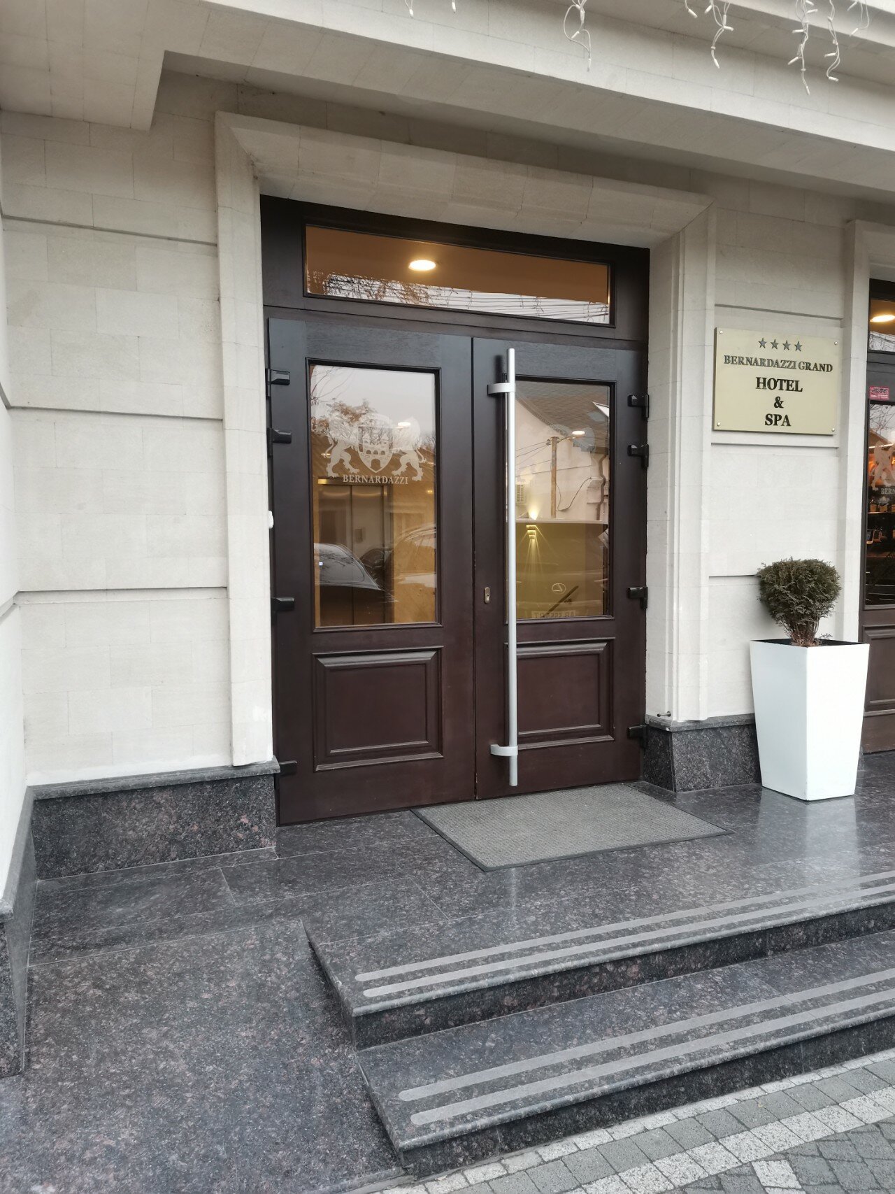 Фото Гранд-Отель Bernardazzi 38