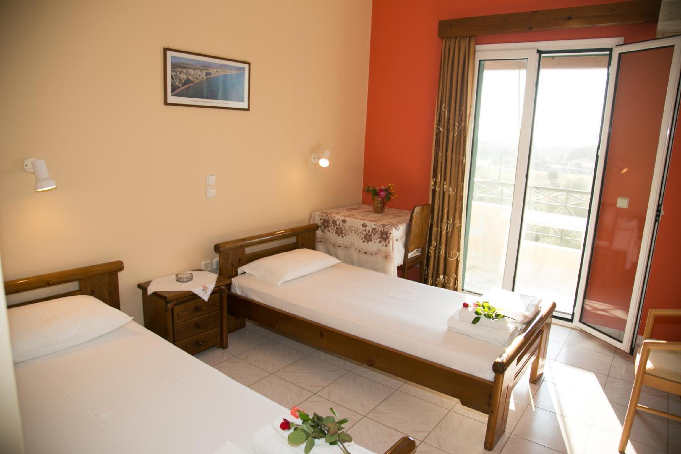 Фото Almyros Studios & Apartments