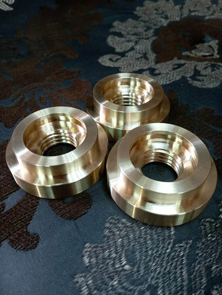 Metalwork Turner in Kirzhach, Kirzach, photo