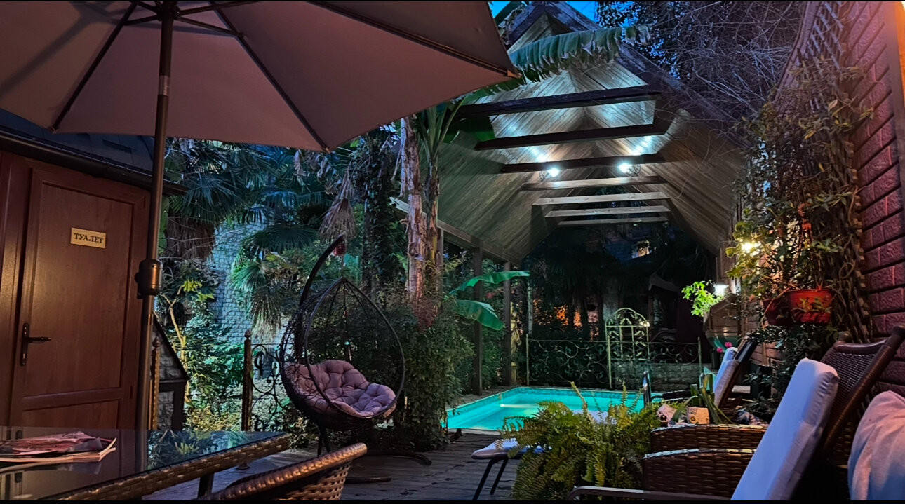 Фото отеля 1