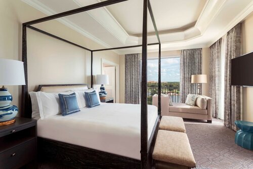 Гостиница The Ritz-Carlton Naples, Tiburón