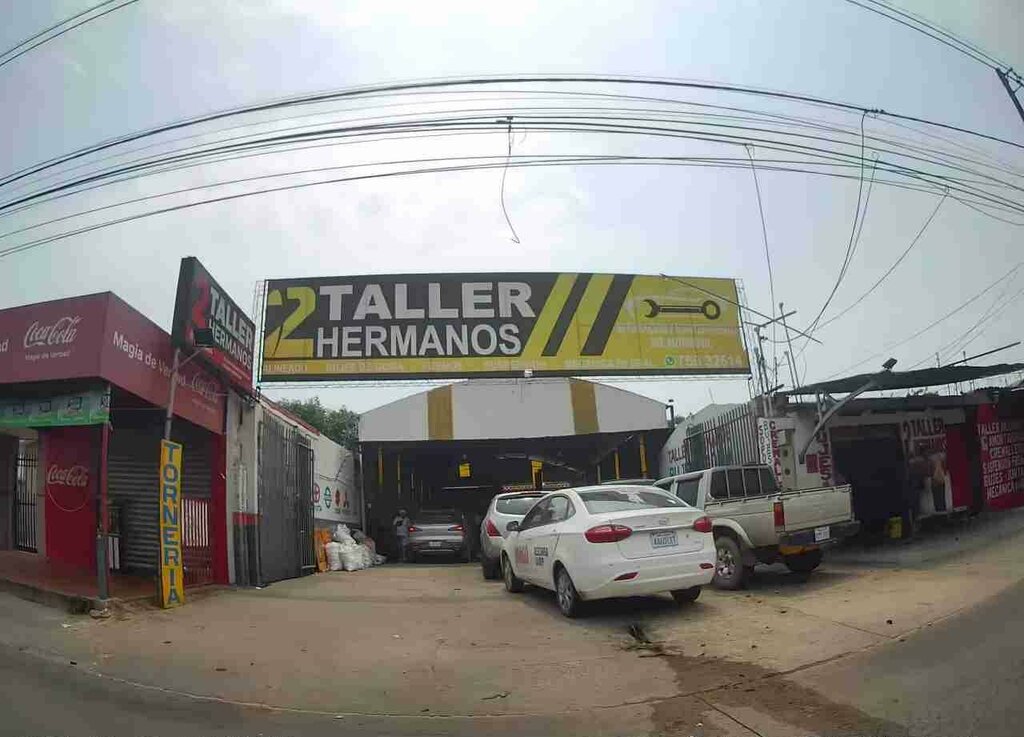 Car service, auto repair Workshop 2 Brothers, Santa Cruz de la Sierra, photo