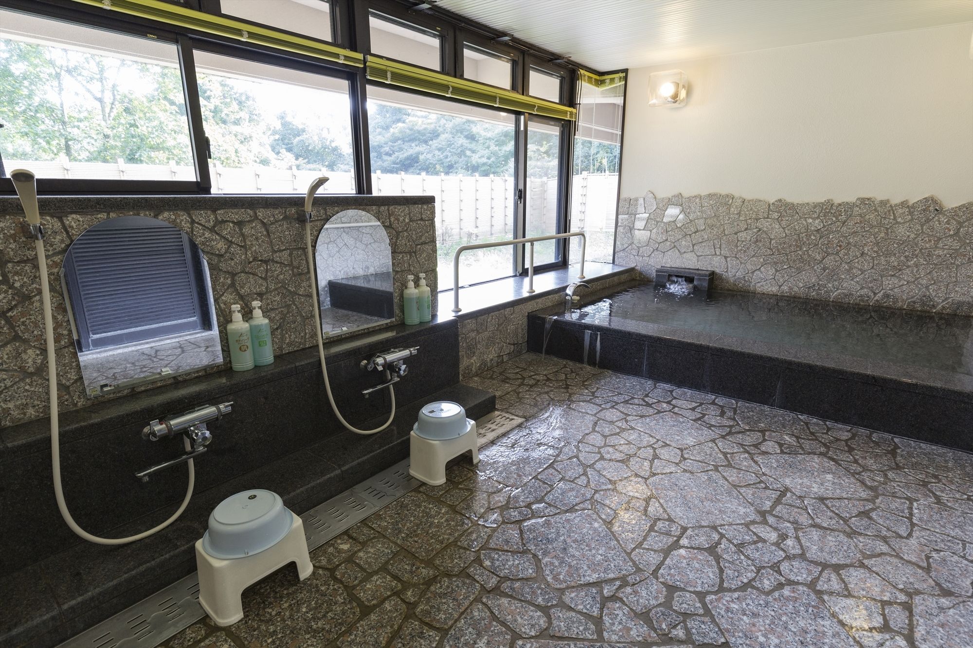 Фото Inuyama International Youth Hostel