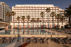 Гостиница Qawra Palace Resort & SPA