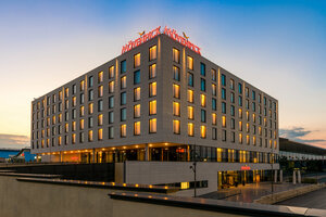 отель Mövenpick Hotel Stuttgart Messe & Congress