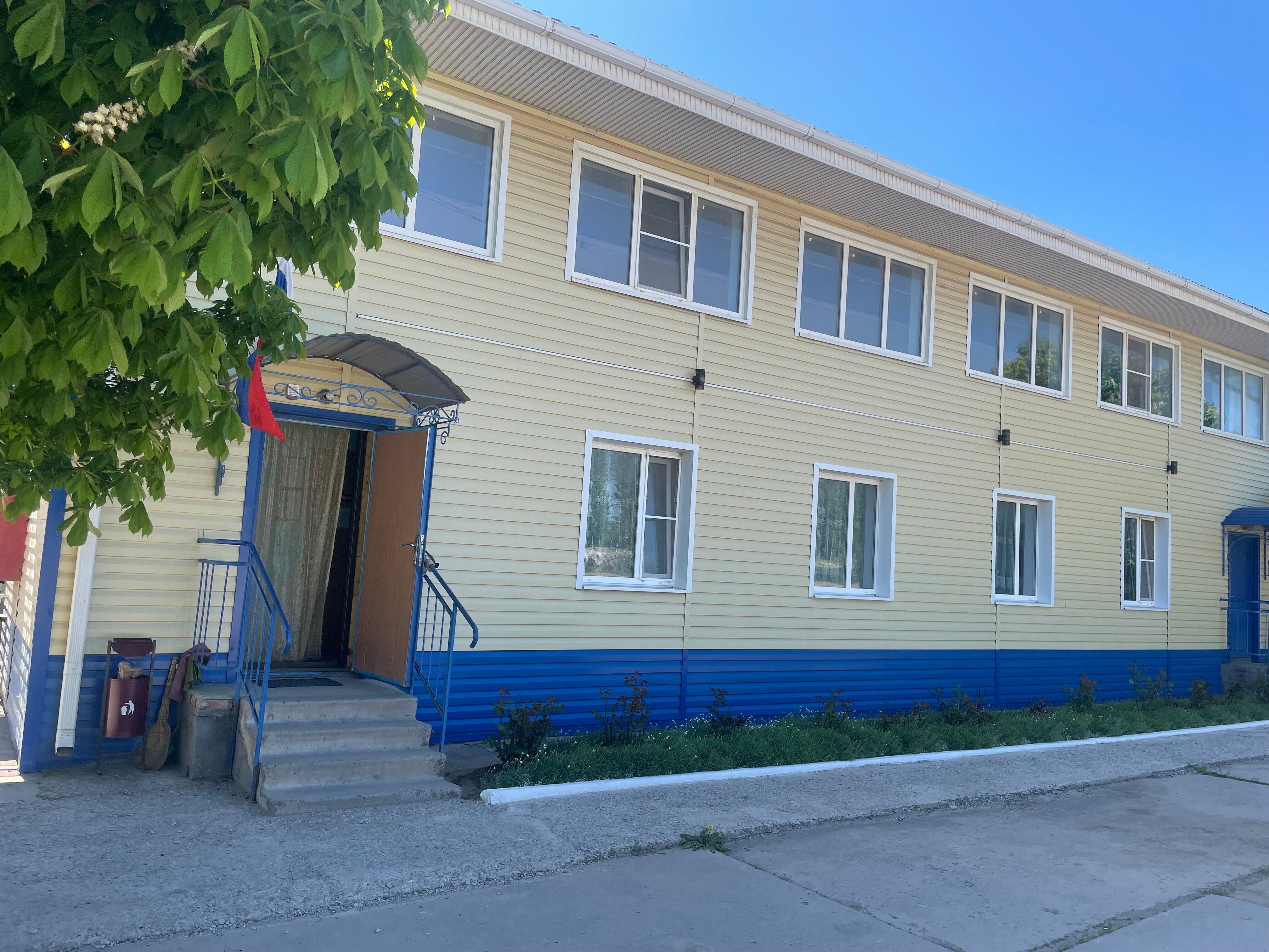 Фото отеля 2