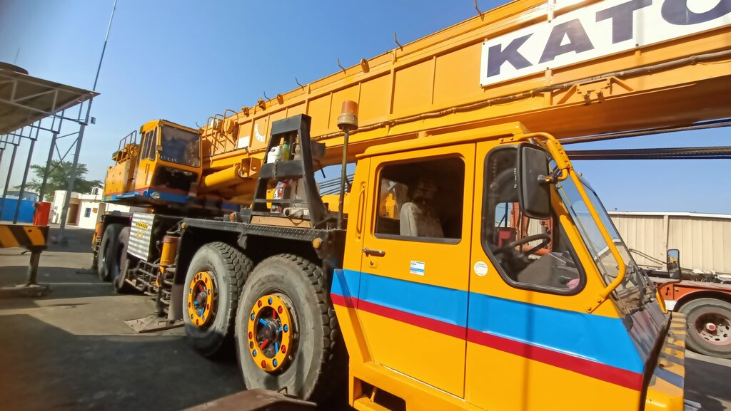 Management company Bawar General Transport/East Tower Heavy Equipment Trading, Dubai, photo