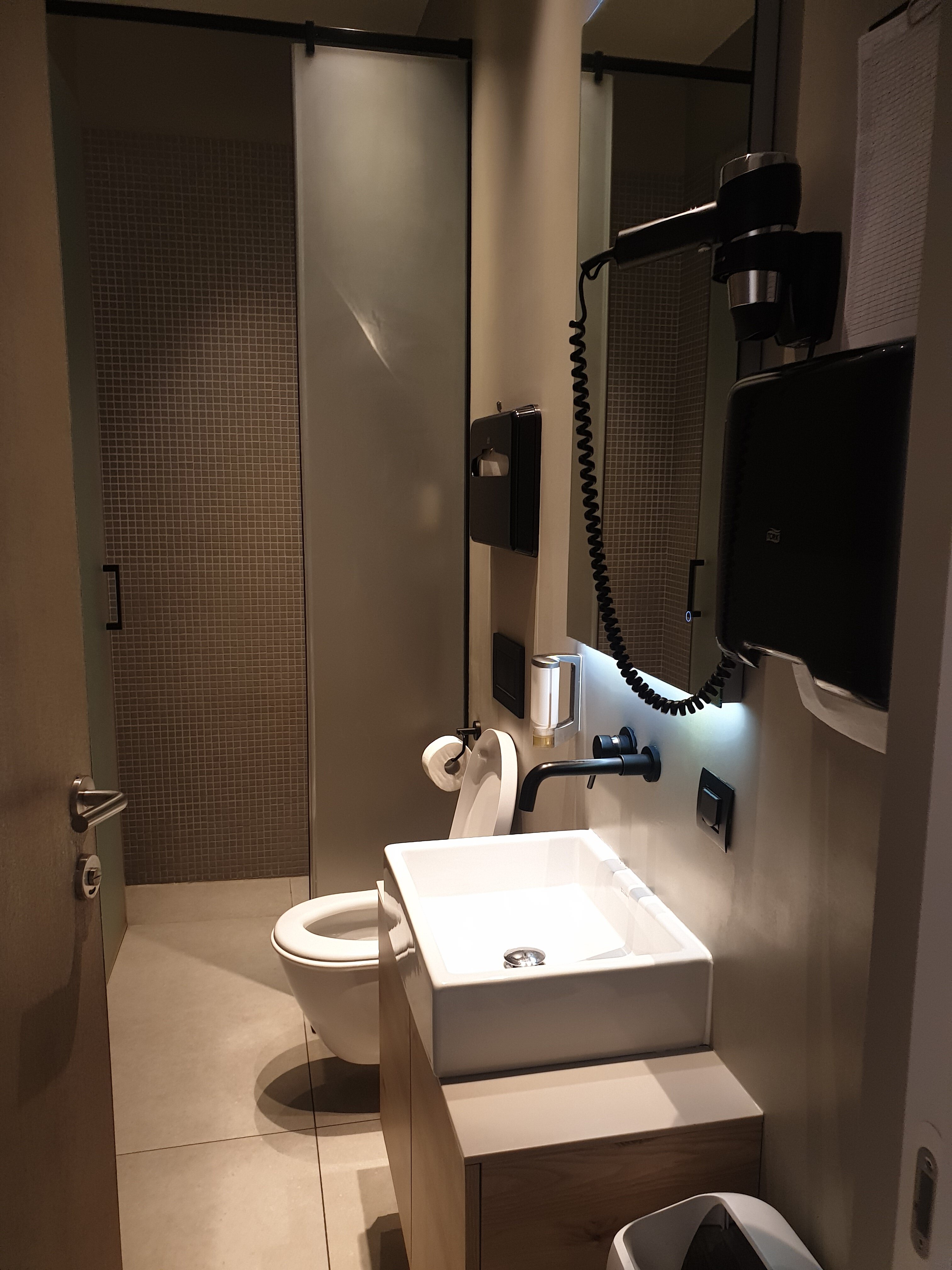 Фото Зал сна и отдыха Sleep Lounge, Терминал B, C