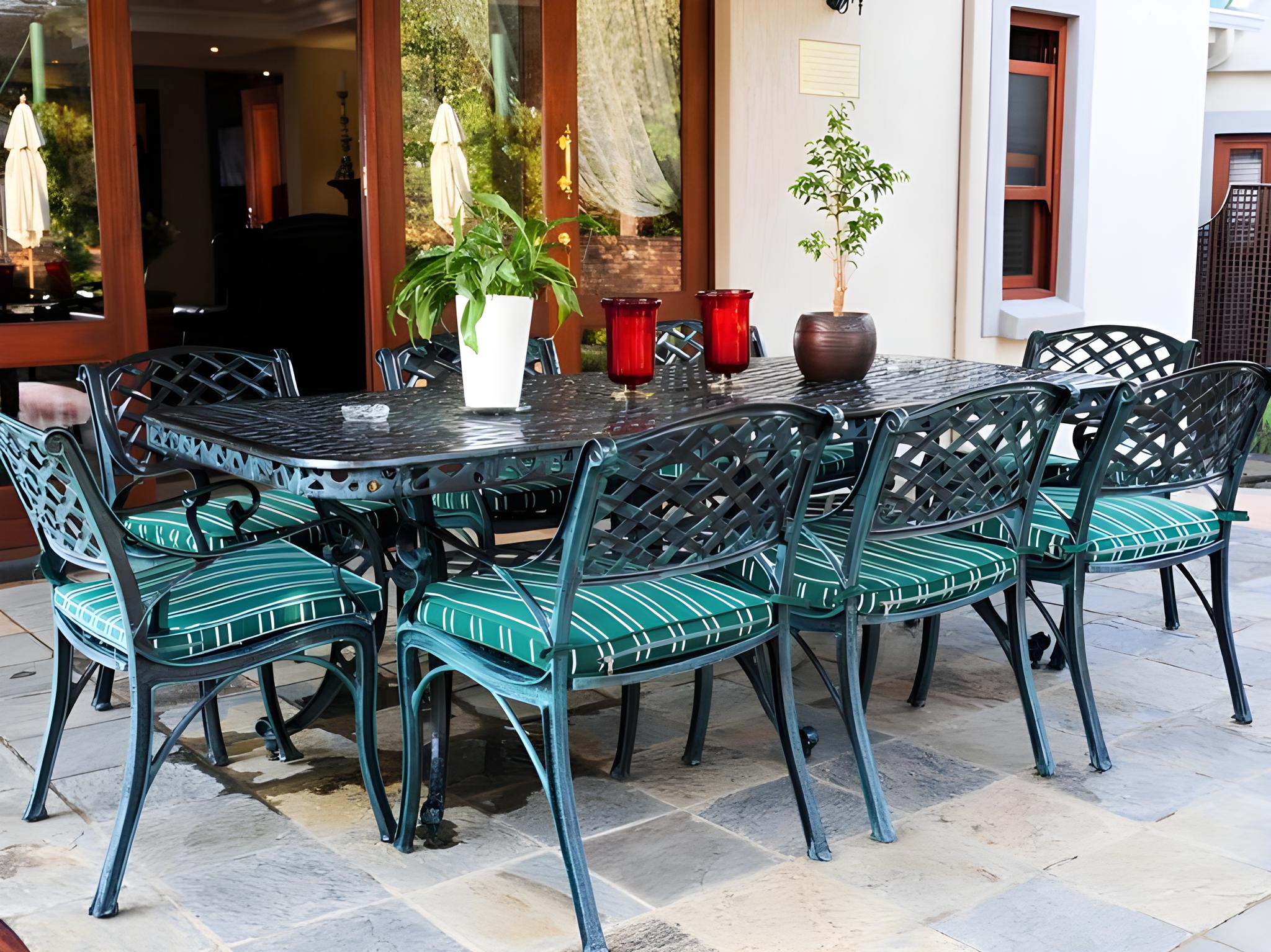 Фото Candlewoods Guesthouse