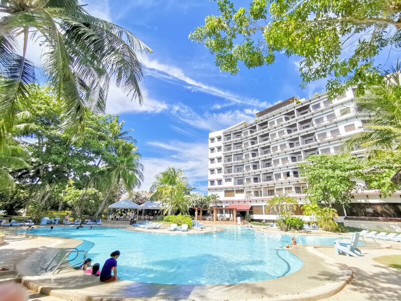 Гостиница Cebu White Sands Resort and SPA