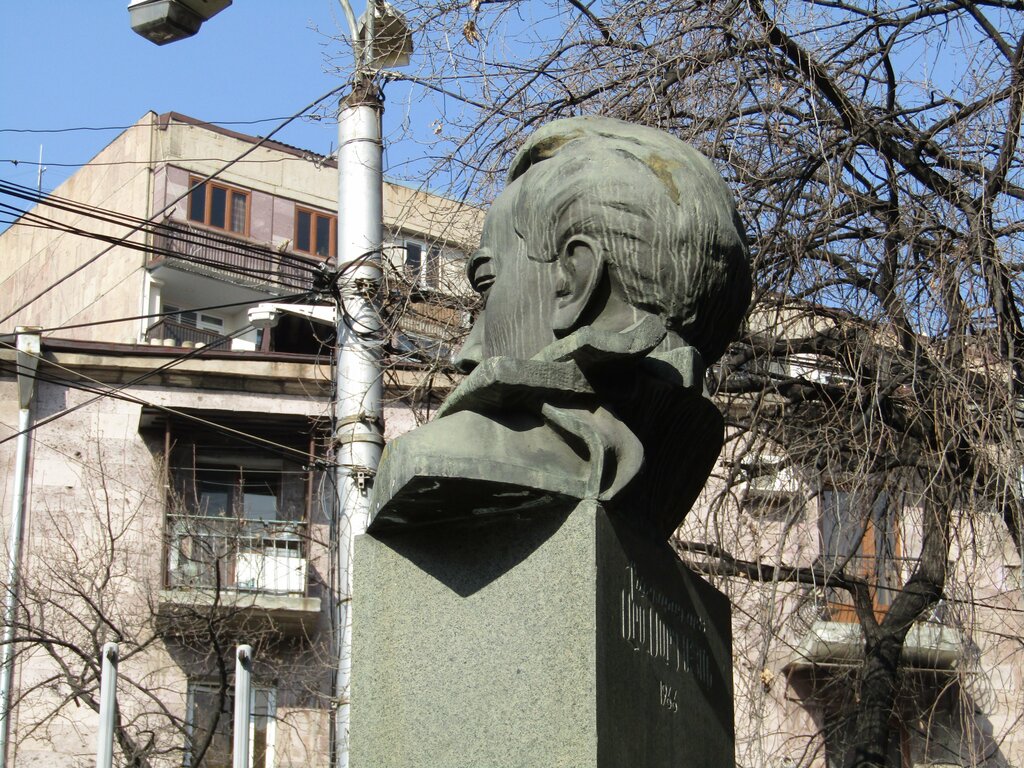 Monument, memorial Bust of Valery Bryusov, Yerevan, photo