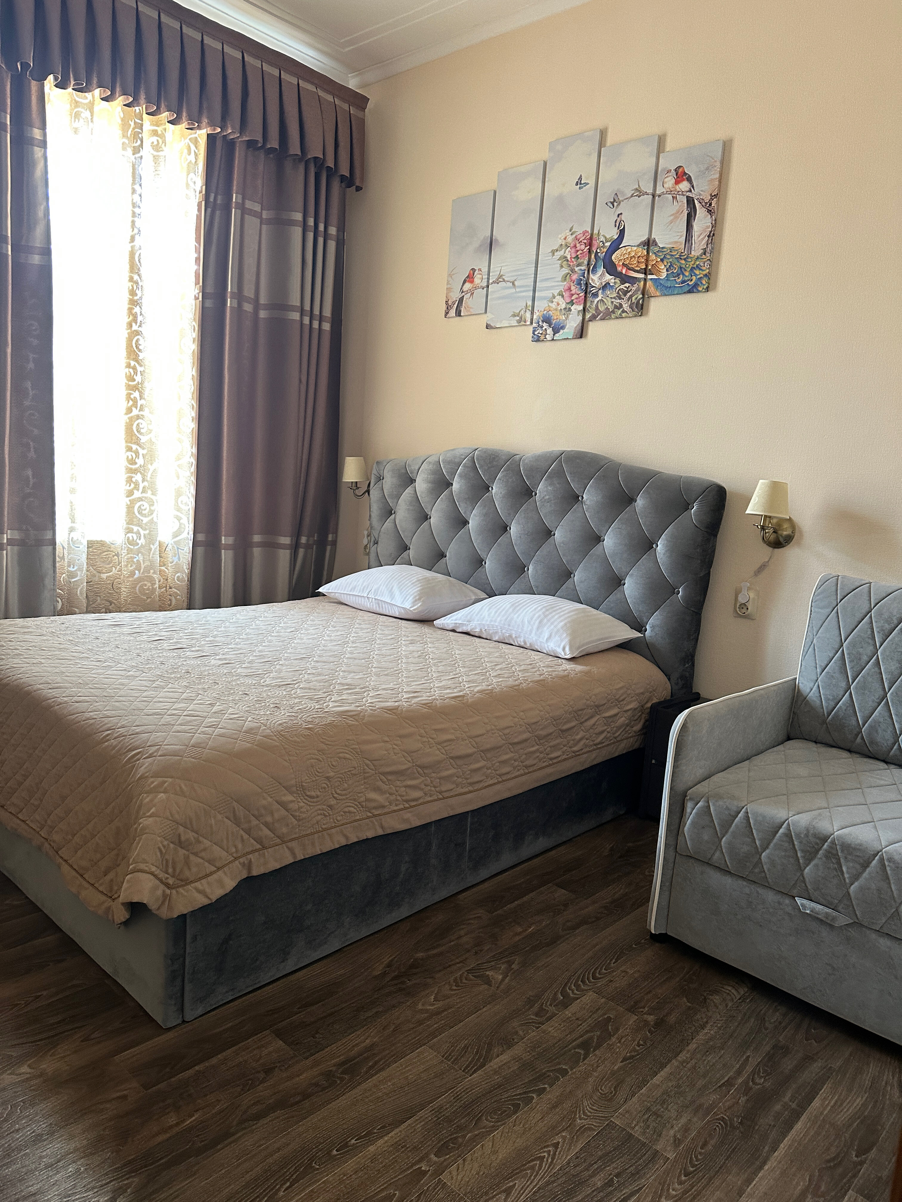 Фото отеля 2