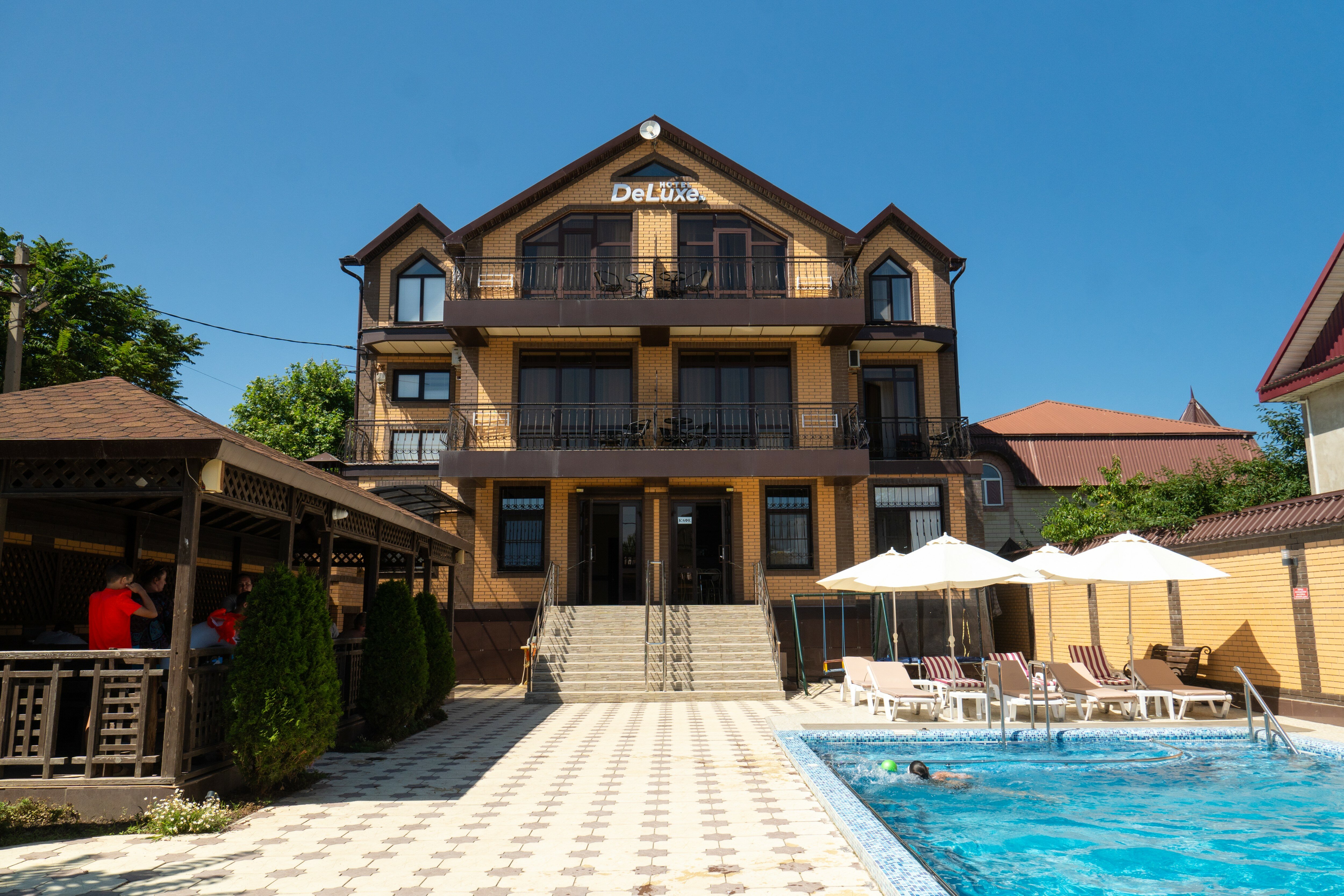 Фото отеля 1