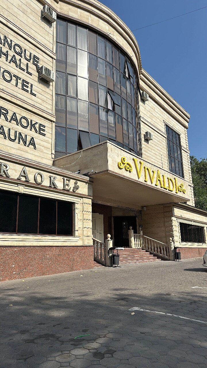 Фото отеля 2