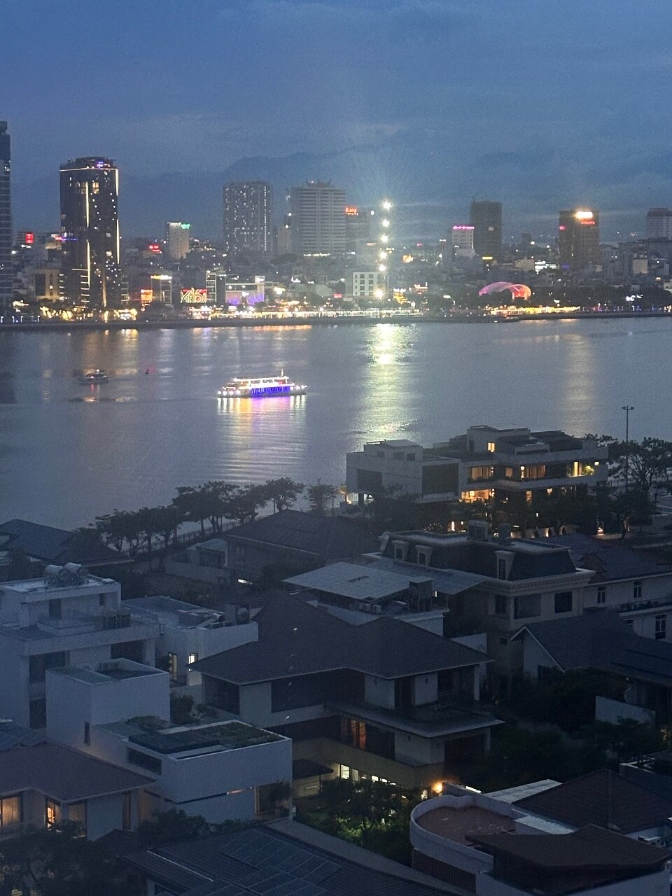 Фото Fivitel Da Nang