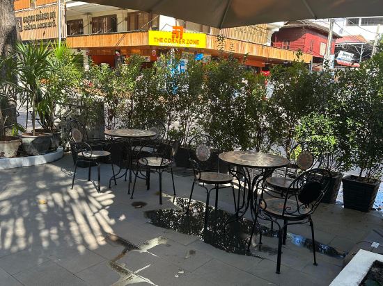 Фото Nico's Hotel and Sky Bar