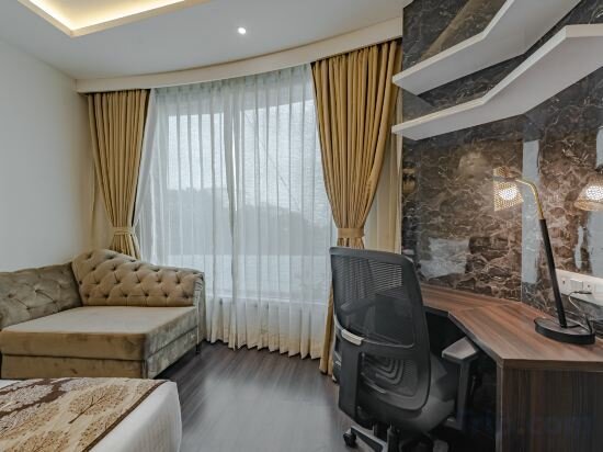 Фото Goldfinch Hotel Mangalore