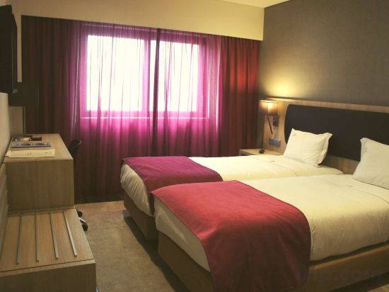 Фото Hotel VIP Executive Zurique