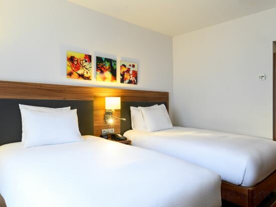 Фото Hilton Garden Inn Brussels City Centre